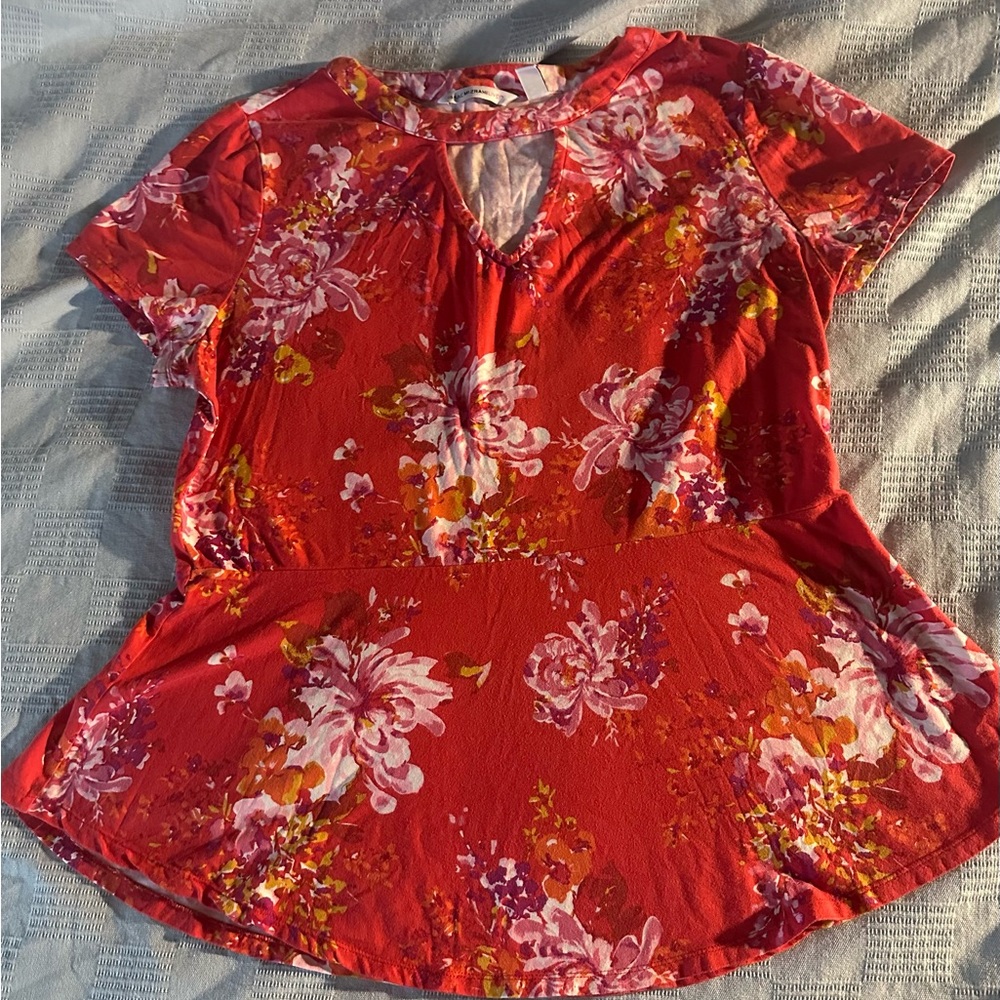 Isaac Mizrahi Red Floral Blouse